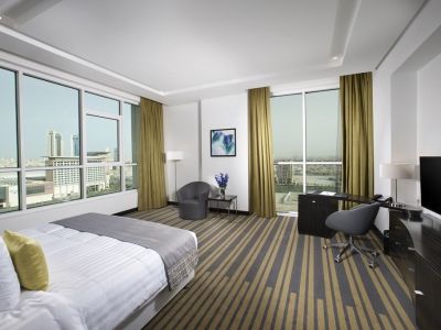 S Hotel Bahrain Sanabis Kültér fotó