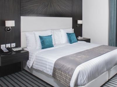 S Hotel Bahrain Sanabis Kültér fotó