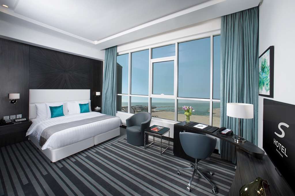 S Hotel Bahrain Sanabis Szoba fotó