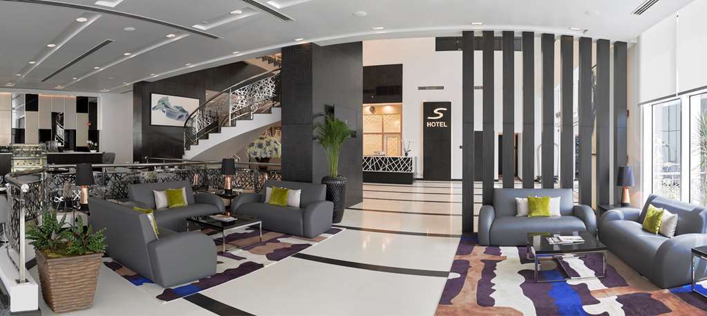 S Hotel Bahrain Sanabis Beltér fotó